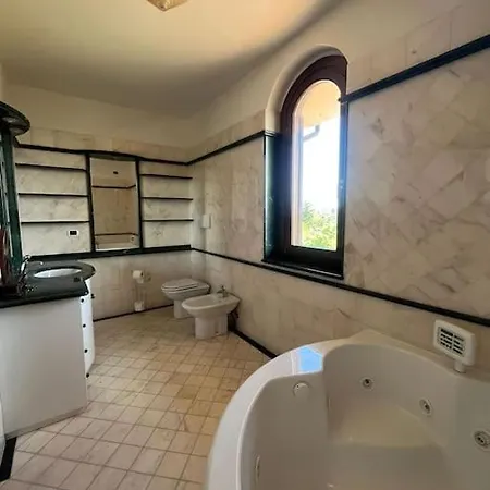 Emma Torrevecchia Teatina